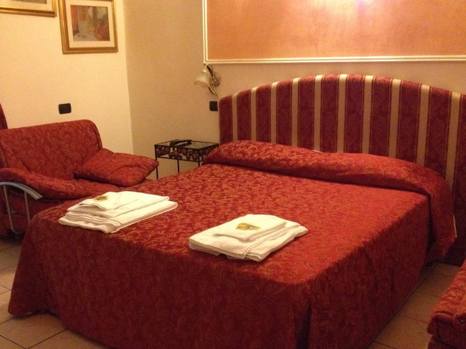 Hotel Sicilia Milan Extérieur photo